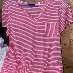 Women’s Vneck size large
